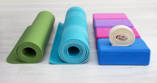 Varicolored,Iyengar,Yoga,Props,Blocks,,Strap,,Roller,And,Carpet